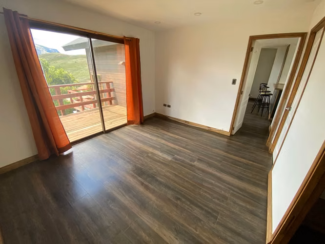 Coyhaique, arriendo. Calida, amplia y con una preciosa vista. Disponible en septiembre