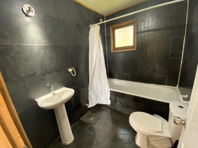 Coyhaique, arriendo. Calida, amplia y con una preciosa vista. Disponible en septiembre