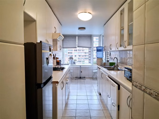 Vende Departamento 3D+Servicio 3B 1E 1B Condominio Vitacura