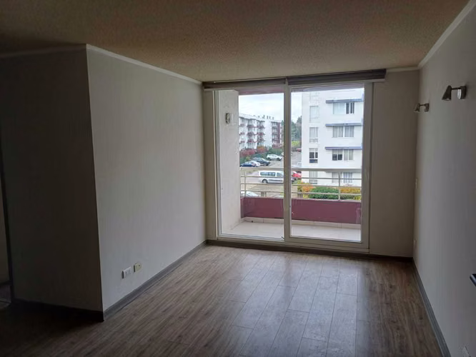 Arriendo amplio y comodo departamento, Vald.  (175184)
