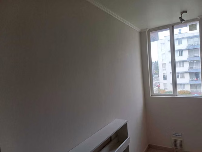Arriendo amplio y comodo departamento, Vald.  (175184)