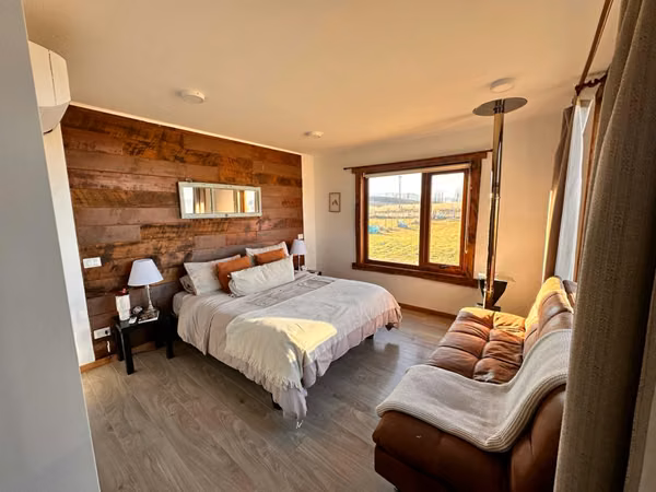 Coyhaique, arriendo. Entorno natural, amplia, termica vivienda, a solo 12 min de la plaza