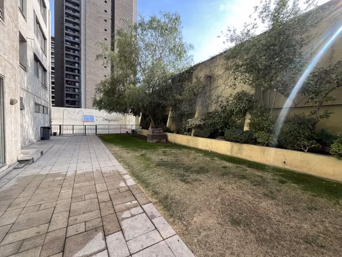 ¡Excelente Oportunidad! Departamento de 2 Dormitorios a Pasos del Metro Irarrázaval