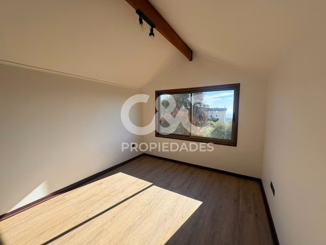 Hermosa Casa Remodelada En Jardín Del Mar