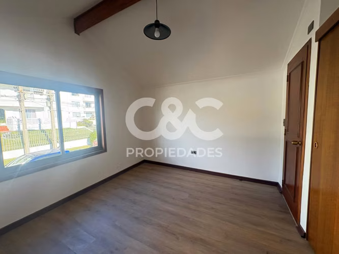 Hermosa Casa Remodelada En Jardín Del Mar
