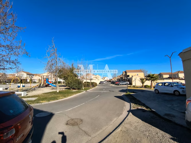  ¡ARRIENDA CASA RECIÉN REMODELADA EN CONDOMINIO LAGUNA LOS CÓNDORES – SAN BERNARDO! 