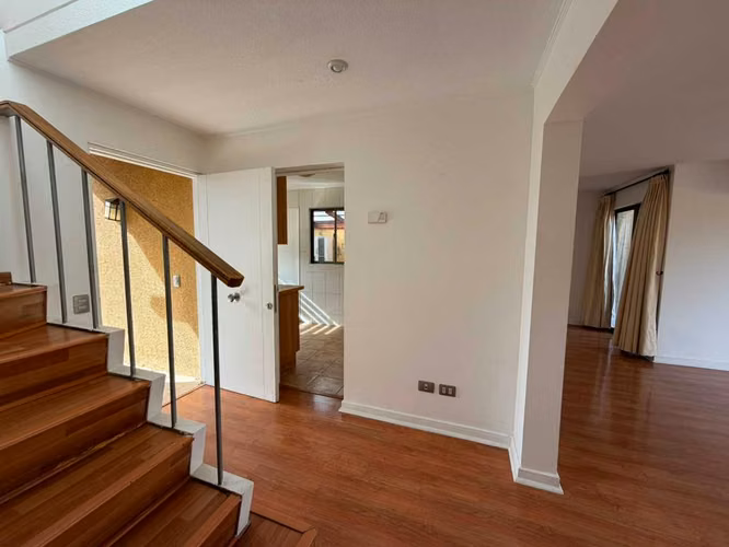 Gran casa familiar en Peñalolen con gran terreno (175237)