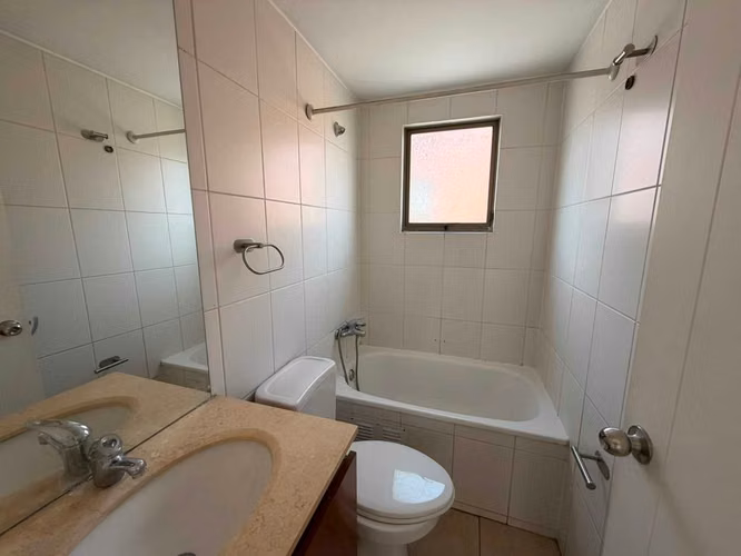 Gran casa familiar en Peñalolen con gran terreno (175237)