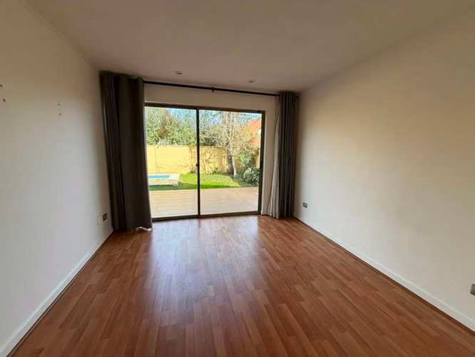 Gran casa familiar en Peñalolen con gran terreno (175237)