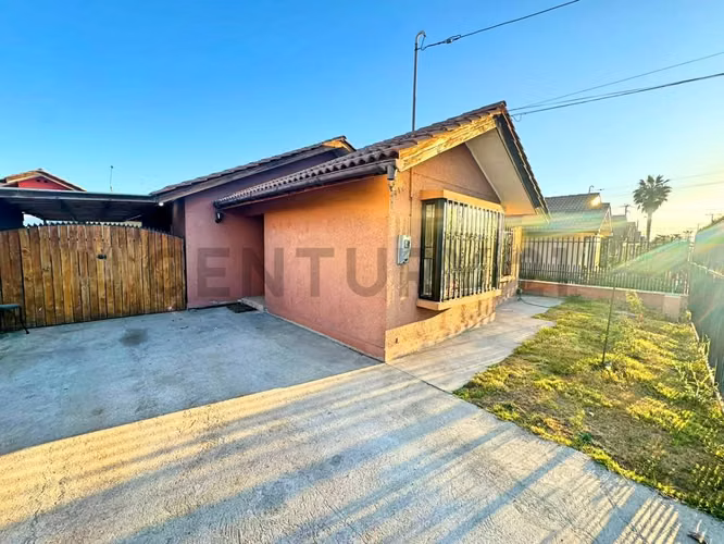 Se arrienda casa 3D+2B en La Serena