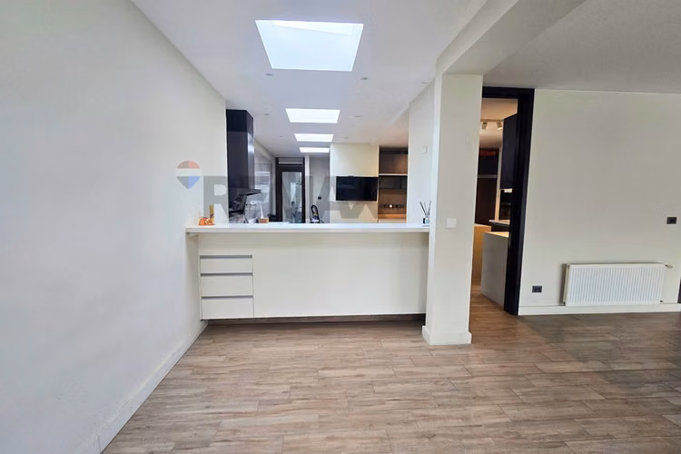 Arriendo 4 dorm + servicio, piscina