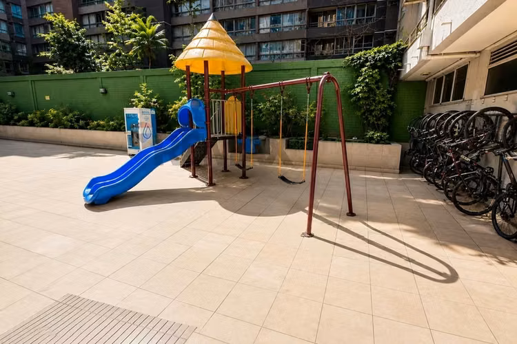 Arriendo loft amoblado en metro santa ana