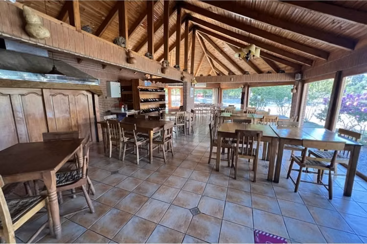 Se vende restaurant parrilladas caupolican