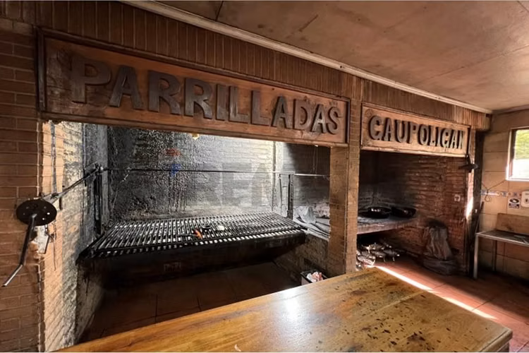 Se vende restaurant parrilladas caupolican