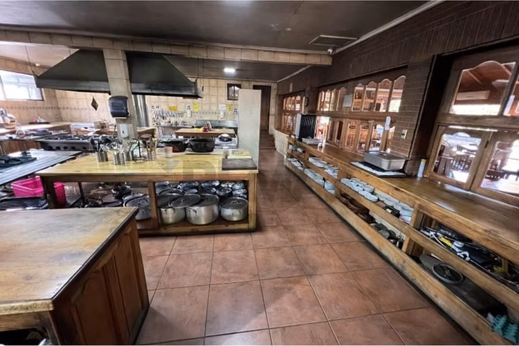 Se vende restaurant parrilladas caupolican