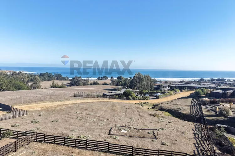 Exclusivo terreno urbanizado en punta de lobos