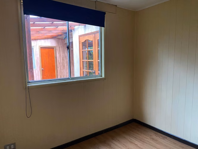 Se arrienda casa con 5 dormitorios y departamento cerca de Sodimac
