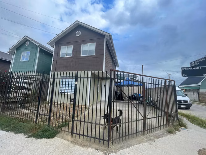 Vende casa con cabaña ideal inversionista en collico - Imagen 7