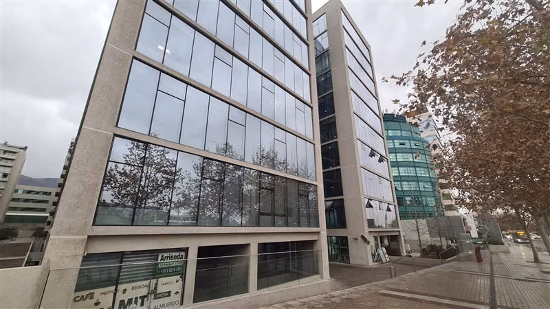Oficina Arriendo Las Condes Estoril 27,5m2 c/estacionamiento