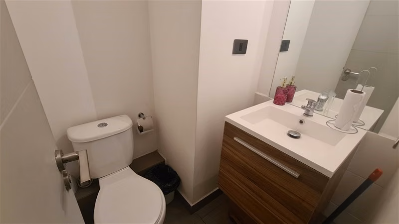 Oficina Arriendo Las Condes Estoril 27,5m2 c/estacionamiento