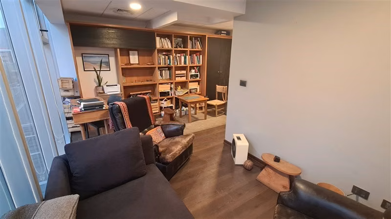 Oficina Arriendo Las Condes Estoril 27,5m2 c/estacionamiento