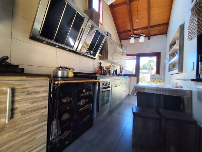 SE VENDE CASA CON PISCINA LOMAS DE SAN ANDRES , CONCEPCION