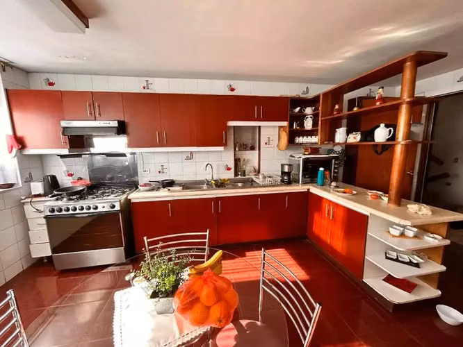 Hermosa casa con piscina y gran terreno, Lomas de San Andrés, Concepción
