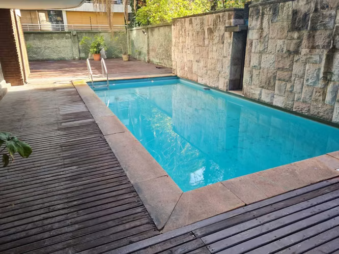 Oportunidad Única en Zona Residencial (175330)