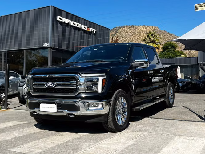 FORD F-150 LARIAT LUXURY 5.0  2025