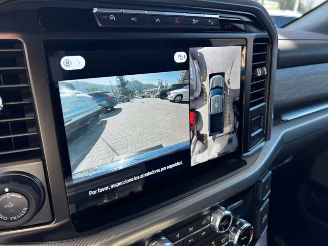 FORD F-150 LARIAT LUXURY 5.0  2025 - Imagen 16