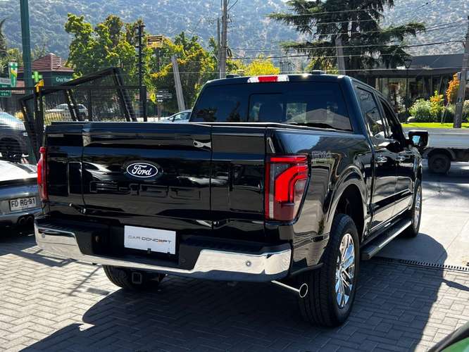 FORD F-150 LARIAT LUXURY 5.0  2025