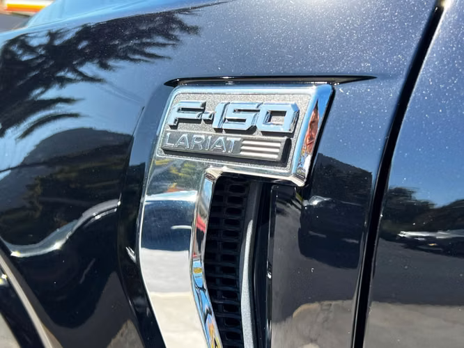 FORD F-150 LARIAT LUXURY 5.0  2025 - Imagen 7