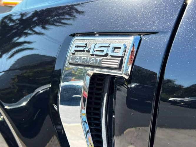FORD F-150 LARIAT LUXURY 5.0  2025