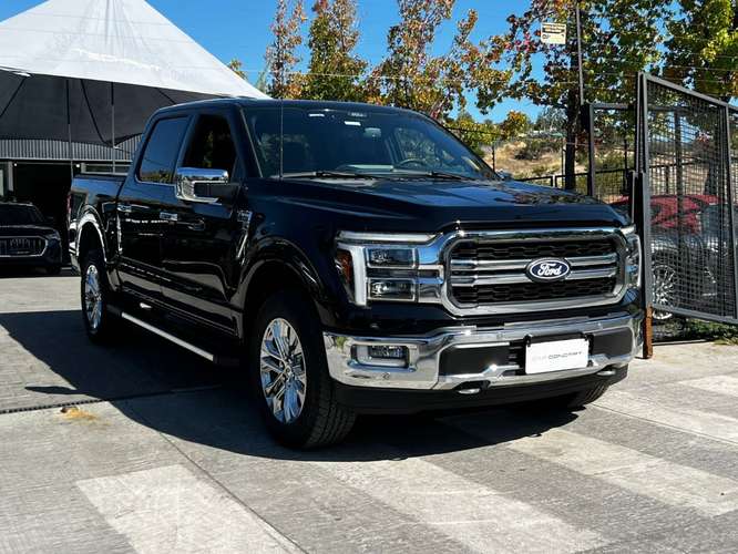 FORD F-150 LARIAT LUXURY 5.0  2025
