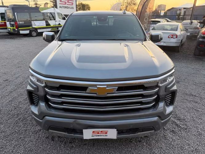 CHEVROLET SILVERADO 3.0 TDI 4X4 AT HIGH COUNTRY 2024