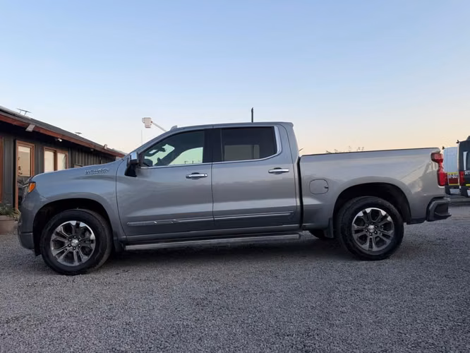 CHEVROLET SILVERADO 3.0 TDI 4X4 AT HIGH COUNTRY 2024