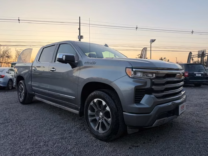 CHEVROLET SILVERADO 3.0 TDI 4X4 AT HIGH COUNTRY 2024