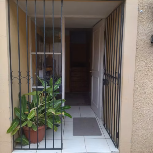 Casa SANTA INÉS CON JARDÍN ALTO