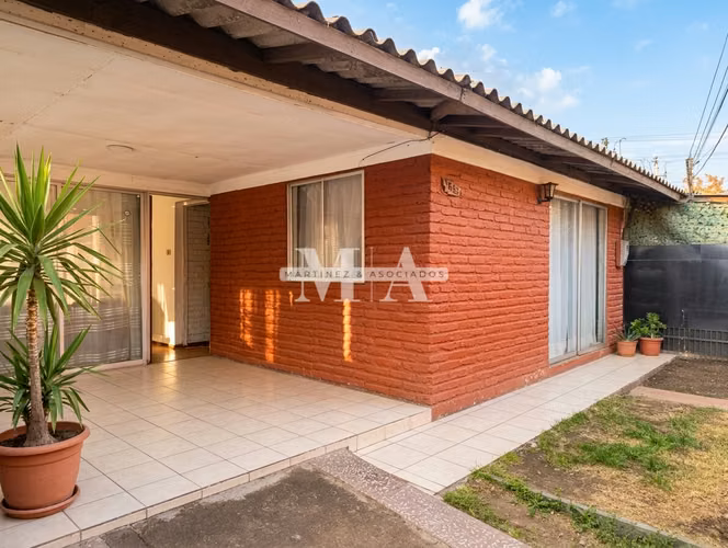  ¡VENTA EN HUECHURABA! CASA 4D | 1B | 8 AMBIENTES | AMPLIO TERRENO | REGULARIZADA 