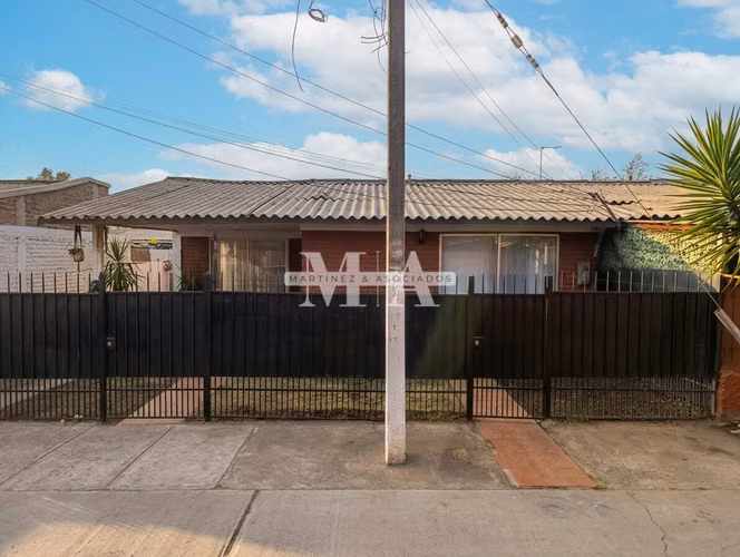  ¡VENTA EN HUECHURABA! CASA 4D | 1B | 8 AMBIENTES | AMPLIO TERRENO | REGULARIZADA 