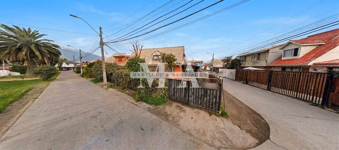  ¡VENTA EN LA FLORIDA! CASA ESQUINA | 4D | 2B | GRAN TERRENO | IDEAL PARA REMODELAR O DESARROLLO COMERCIAL 