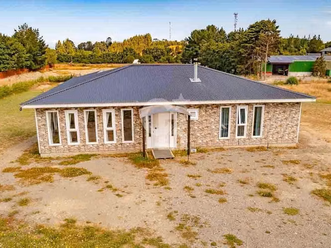 Casa Amplia en Condominio Trapen, 4 Dormitorios 3 en Suite