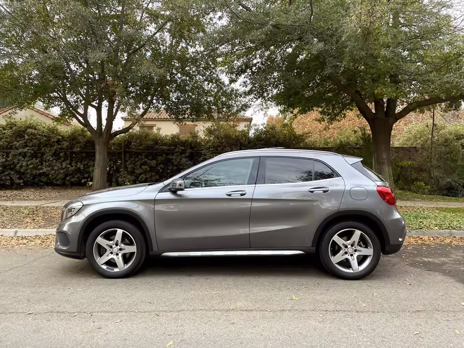 Mercedes Benz GLA220D 4 MATIC (Impecable)