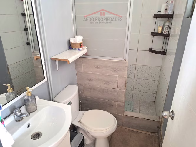 Se vende excelente casa, Villa Cumbres del Valle, comuna de La Cruz