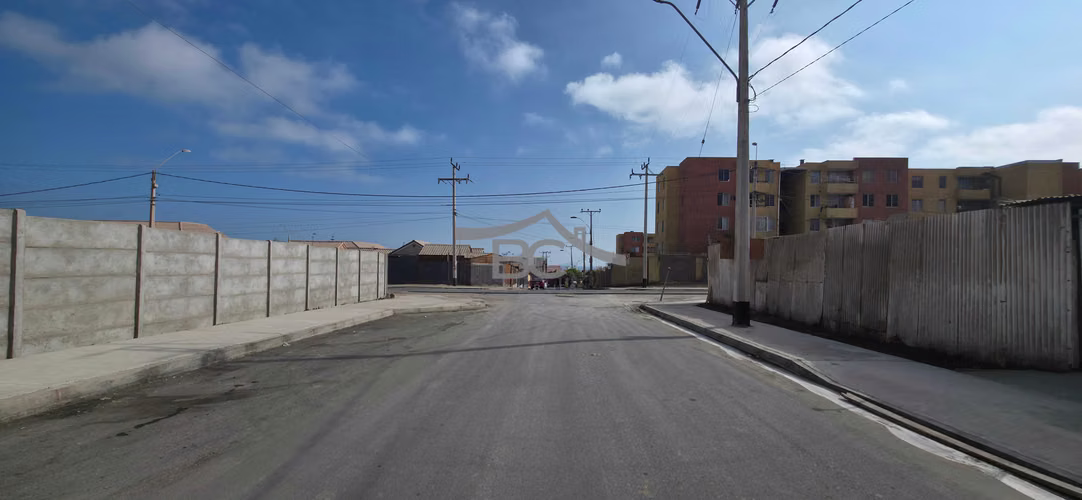 Se arrienda terreno en esquina. 2.688 m². (175342)