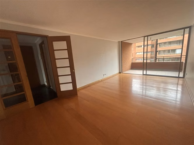 Departamento en venta de 3 dorm. en Las Condes