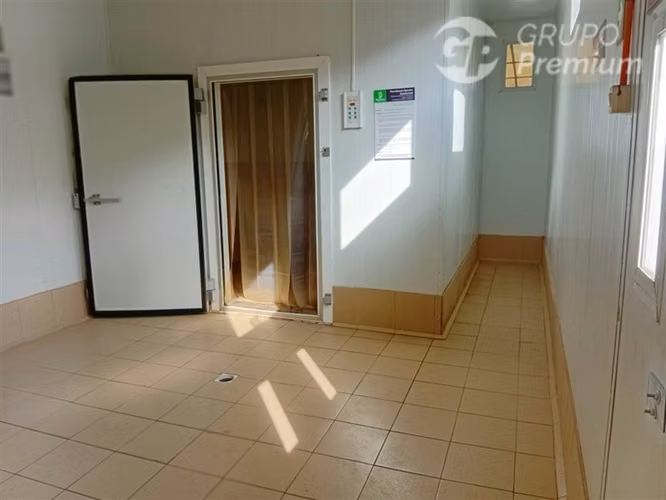 Se vende propiedad industrial planta frigorífica en La Cruz