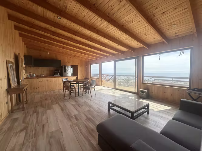 Preciosa casa iluminada y como nueva se vende en Tunquen