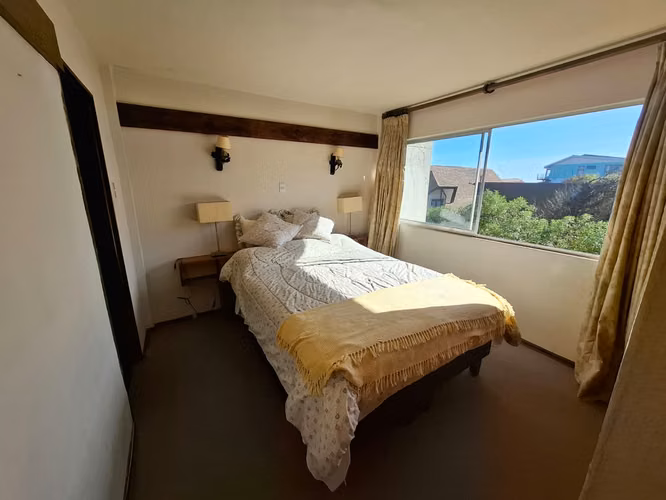 Departamento iluminado,seguro,cómodo y amoblado se vende frente Playa Amarilla Concon