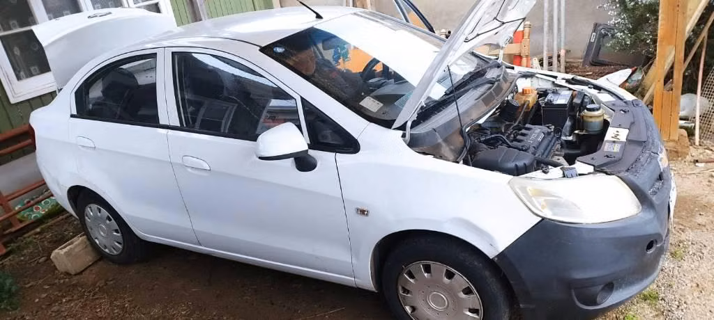 Se vende sedán chevrolet Sail